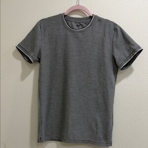 Uniqlo Dark Gray Short Sleeve Tee